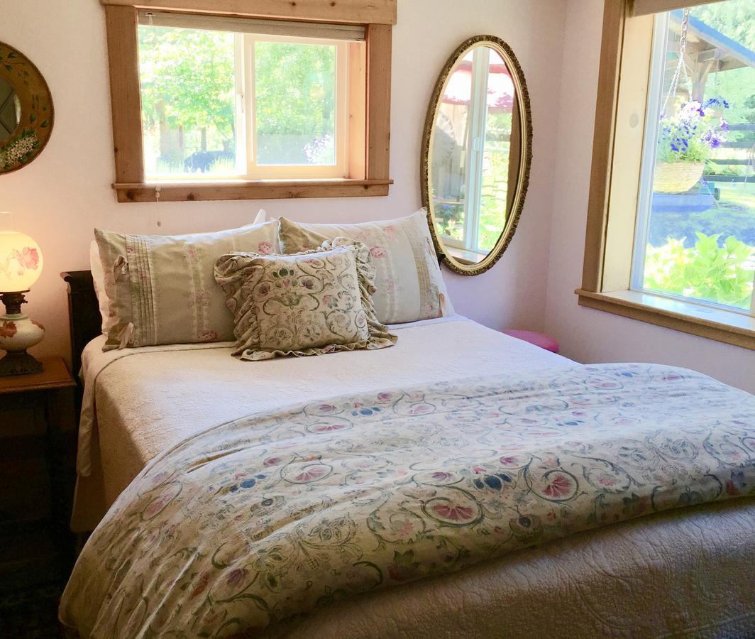 Bond Ranch Retreat Hotel King Hill Quarto foto